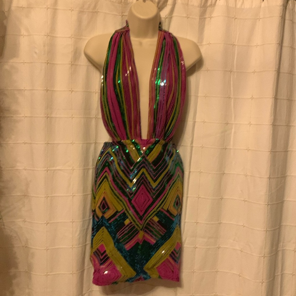 NWT- Sequined halter mini dress, dance, party, 🩷💚💛💙🖤